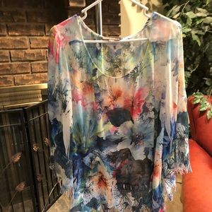 Women’s NWOT Unique Floral Shirt - 2X